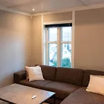 Spacious 3 Bedroom With View 트롬쇠