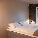 Spacious 3 Bedroom With View 아파트