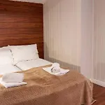 Spacious 3 Bedroom With View 아파트 트롬쇠