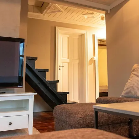 Spacious 3 Bedroom With View * Tromsø