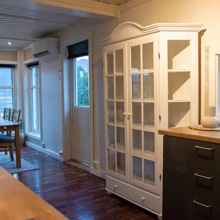 公寓 Spacious 3 Bedroom With View 特罗姆瑟