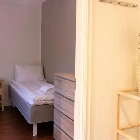 Spacious 3 Bedroom With View *