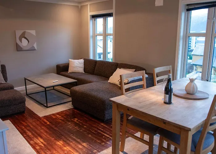 Spacious 3 Bedroom With View Apartamento