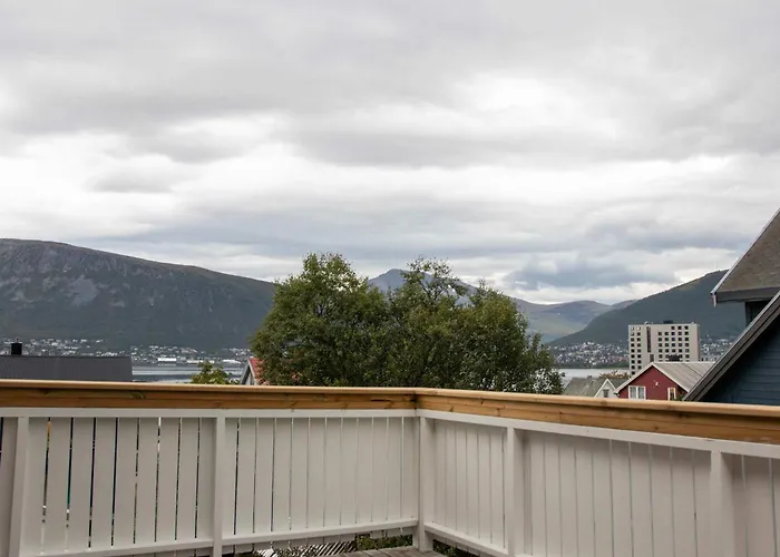 Spacious 3 Bedroom With View Apartamento *