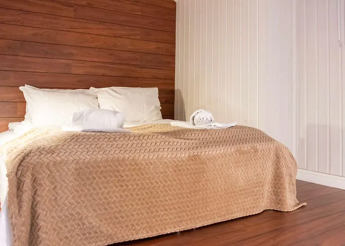 Spacious 3 Bedroom With View 트롬쇠